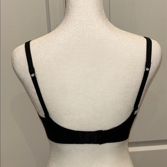 Victoria’s Secret Black Women's Bra - Picture 5 of 6